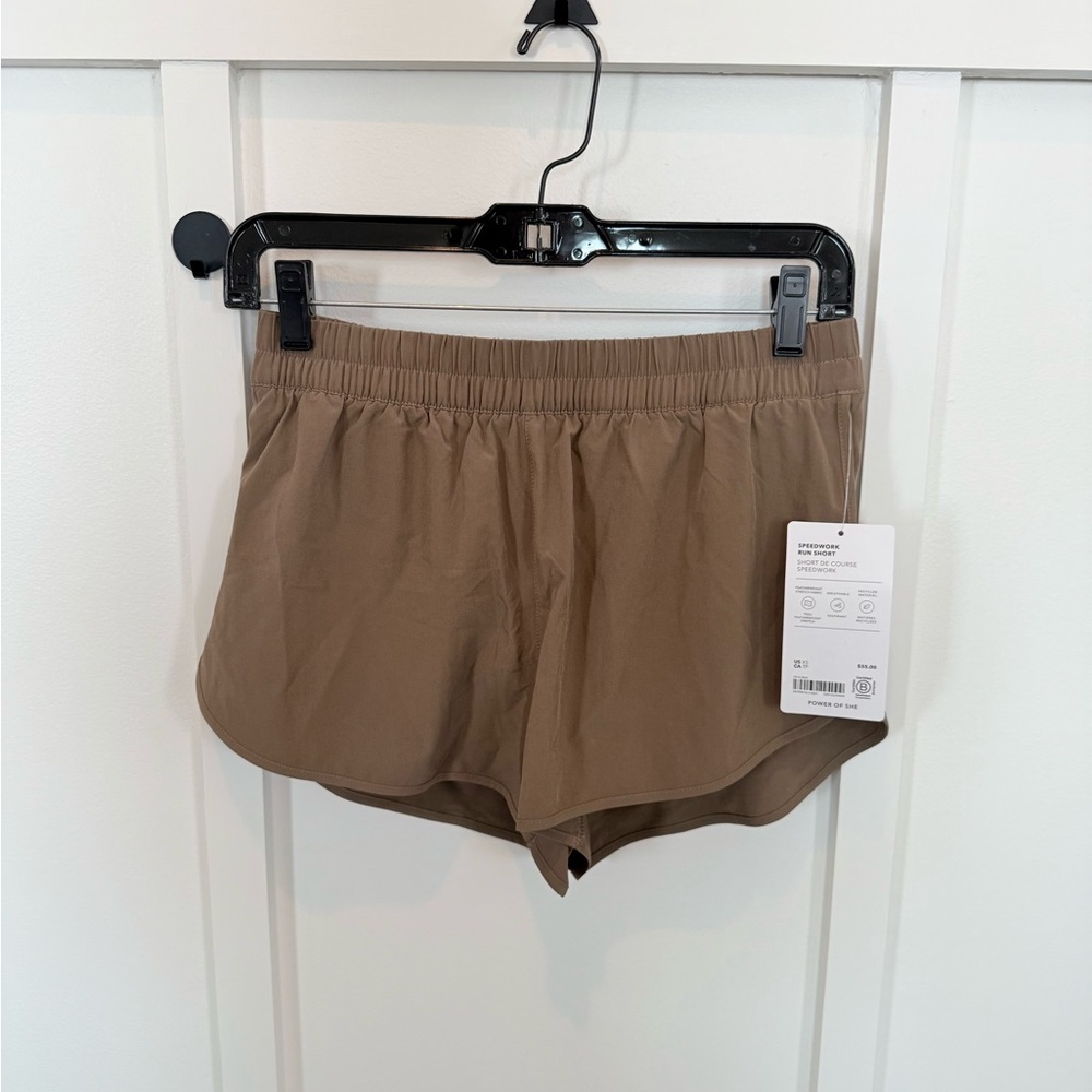 Athleta Speedwork Run Short Tan Sz XS
